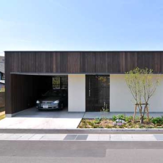 アジアンな外観