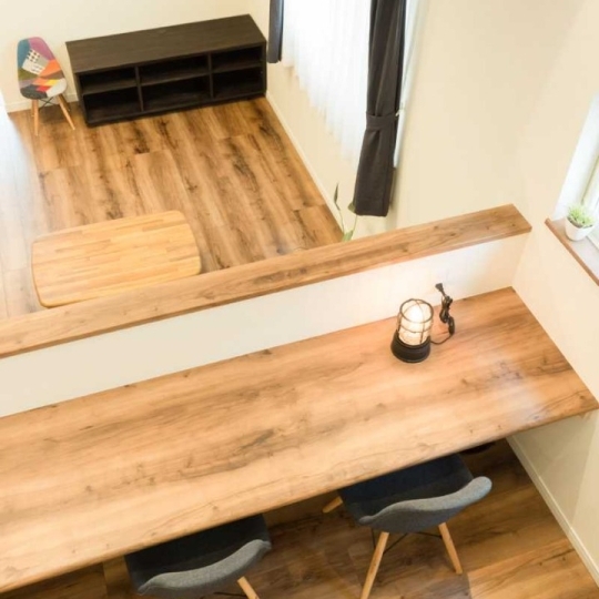 シンプルモダンな玄関・廊下・階段