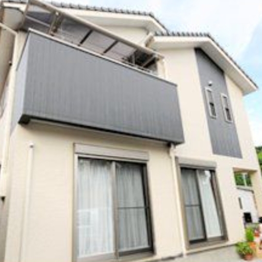 シンプルモダンな外観