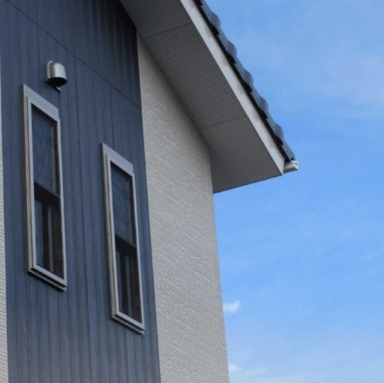 シンプルモダンな外観