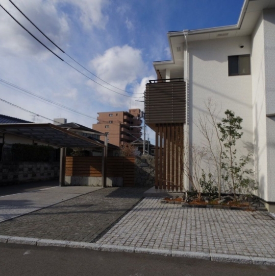 和モダンなエクステリア