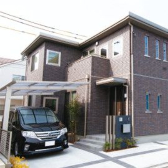 シンプルモダンな外観