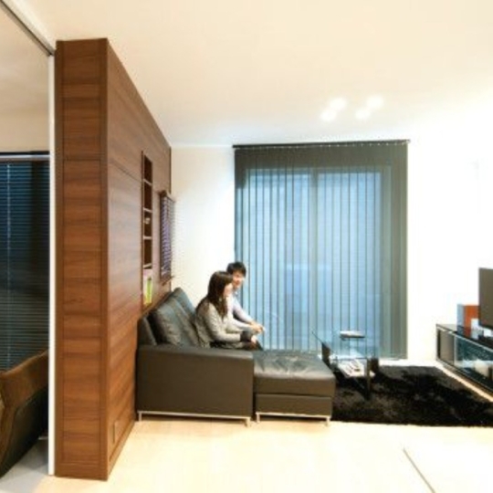 シンプルモダンなリビング