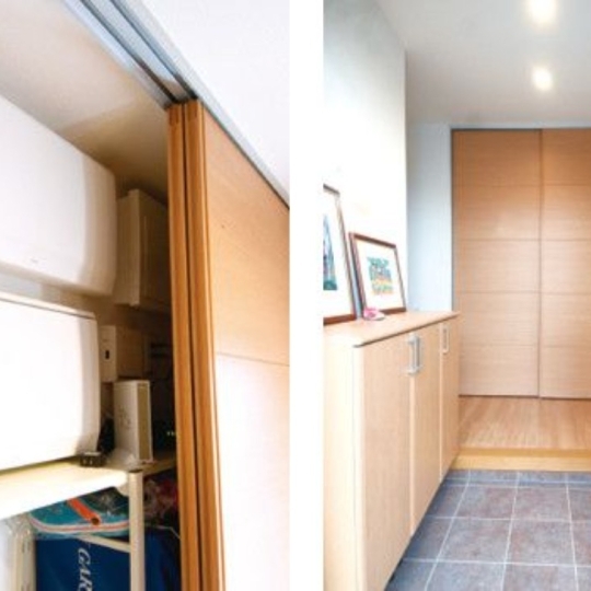 シンプルモダンな玄関・廊下・階段