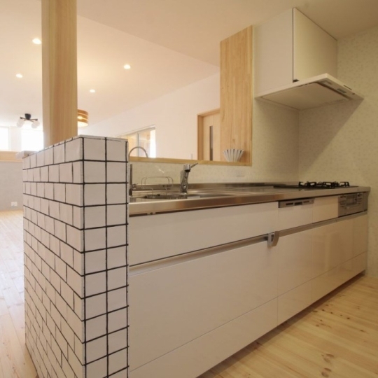 シンプルモダンなキッチン・ダイニング