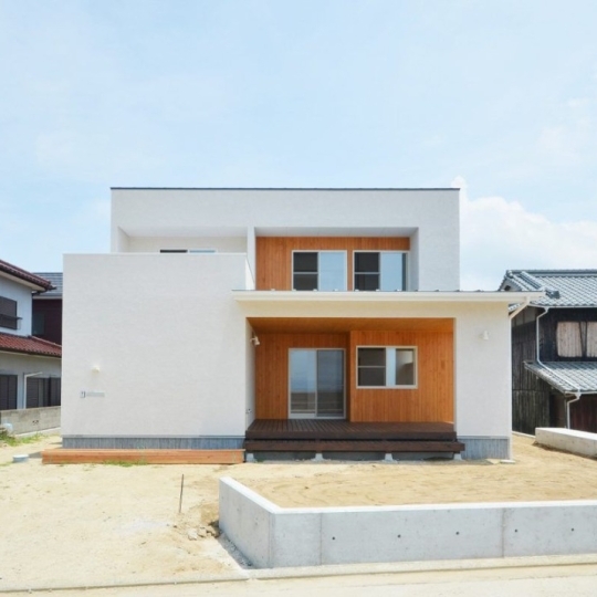 シンプルモダンな外観