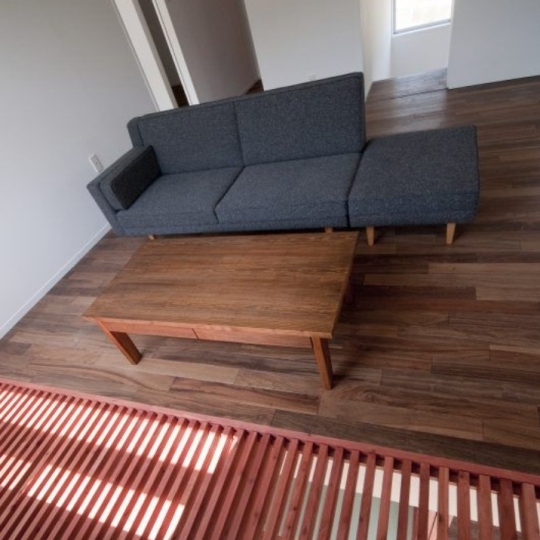 シンプルモダンなリビング